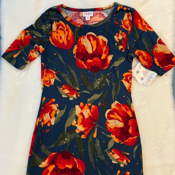 Lularoe Julia Dress, size XS, Floral Print, NWT - Picture 2 of 7
